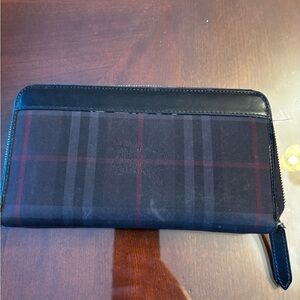AUTHENTIC Burberry Black Icon Print Zip Around Continental Wallet (used)